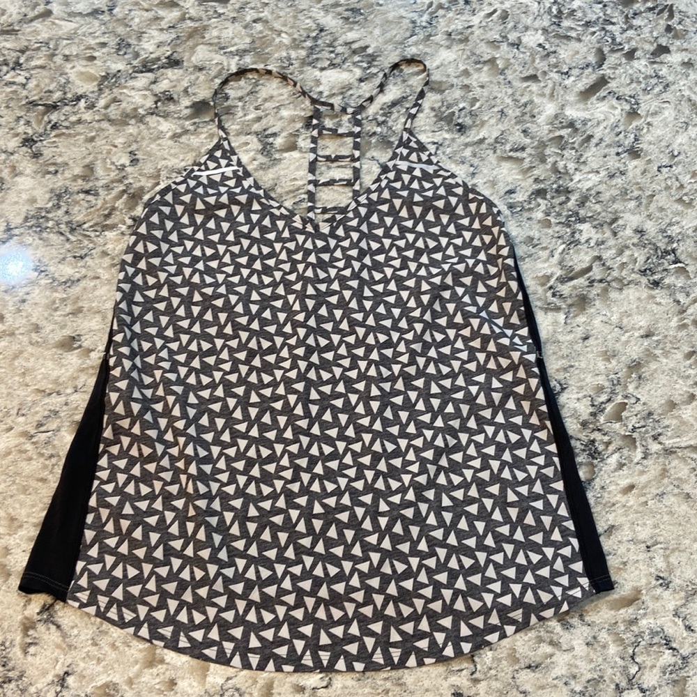Lululemon | breezy singlet blouse size 4 - Picture 2 of 14